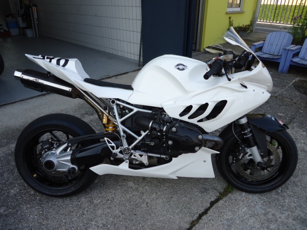 Tom 1200