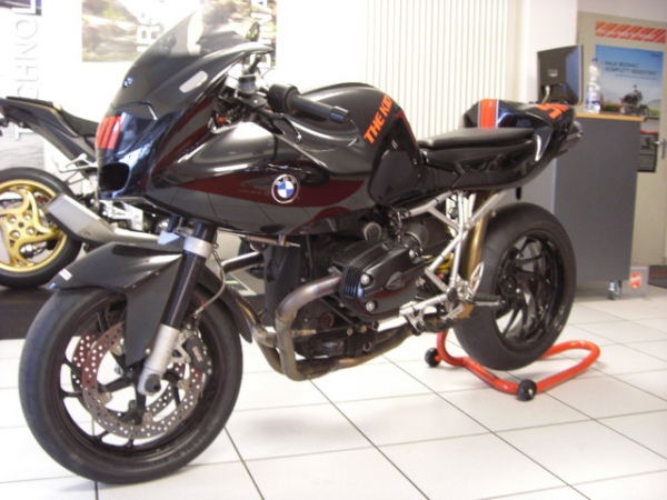 Tom 1200