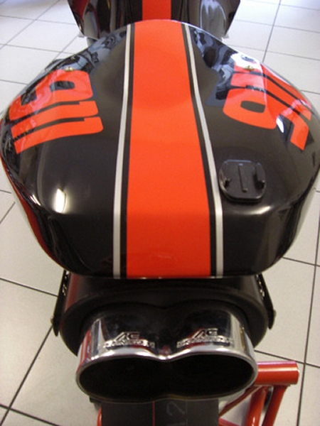 Tom 1200