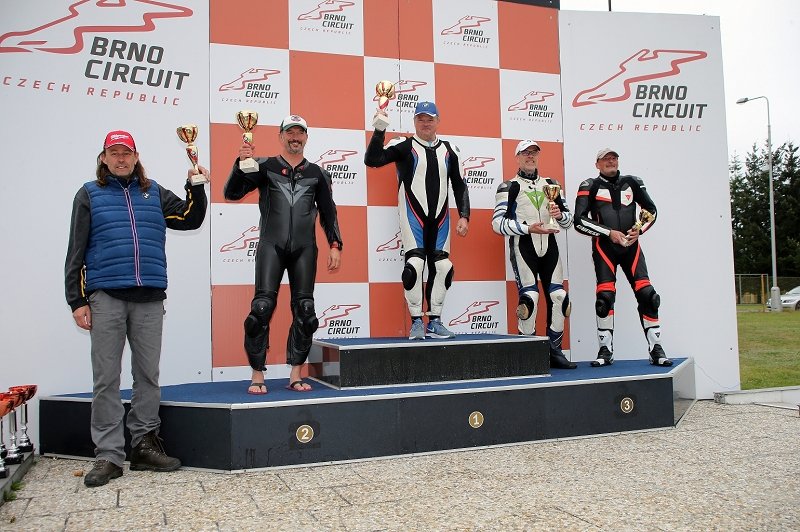 17-TNT-PODIUM-13.JPG