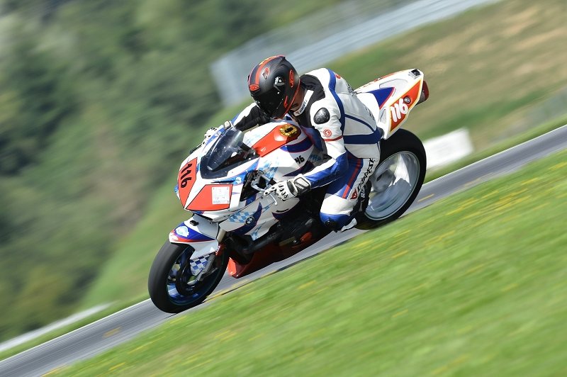 ROB_4980.JPG